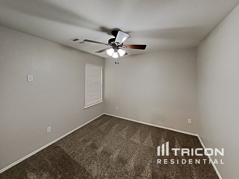 Building Photo - 15443 Refugio Verde Wy