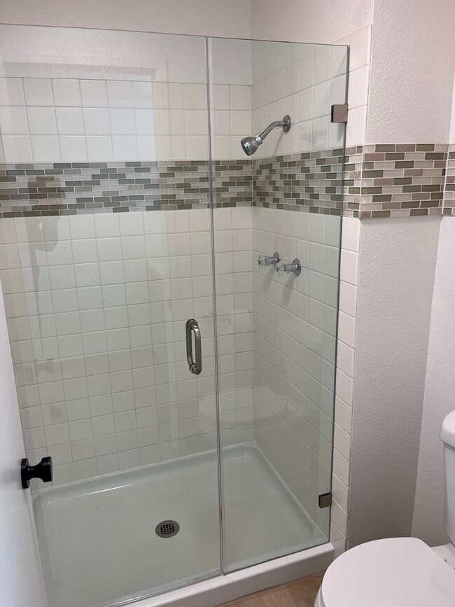 Building Photo - 3304 Caminito Eastbluff