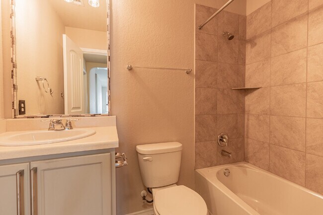 Building Photo - 1744 Emerald Edge