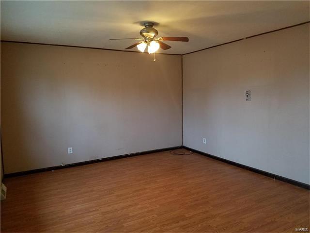 Building Photo - 727 Dale Ln