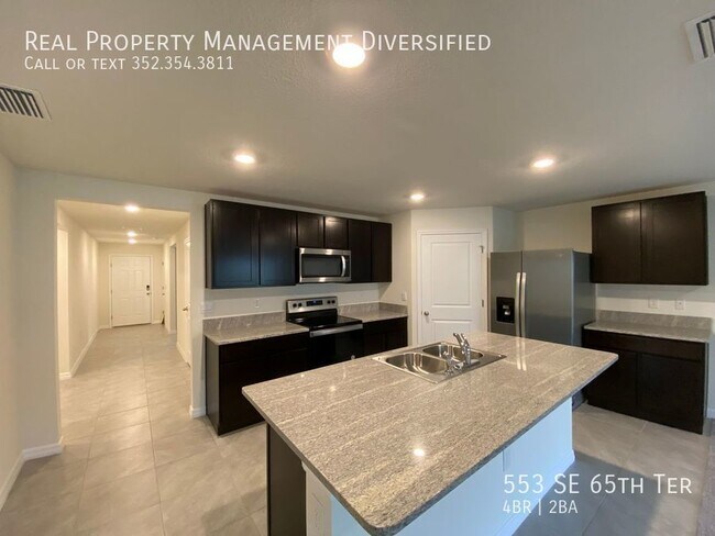 Building Photo - 553 SE 65th Terrace