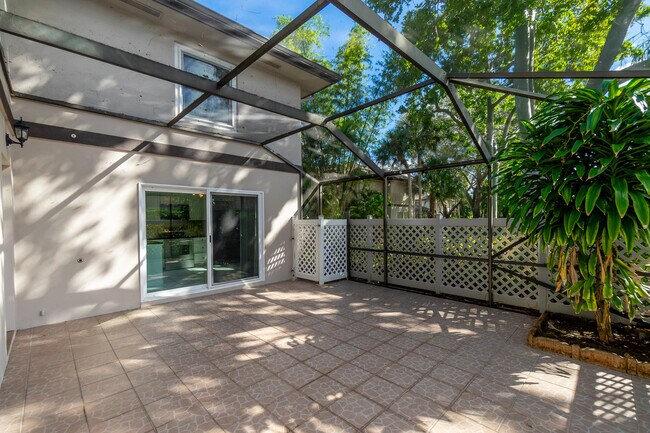 Building Photo - 31 Clinton Ct