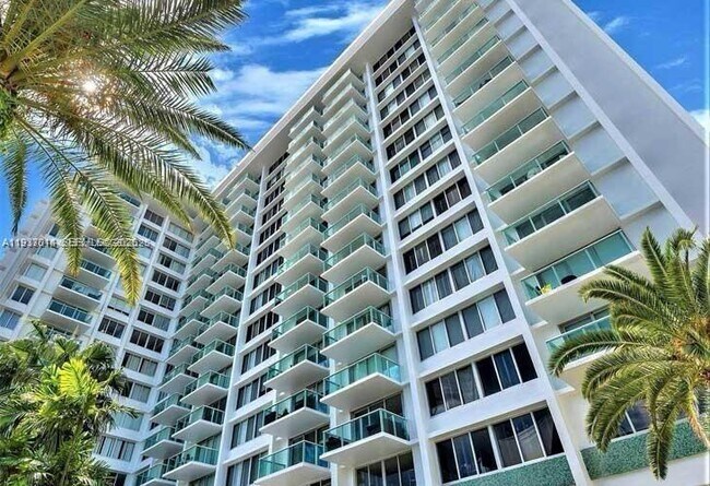 Building Photo - 1000 West Ave