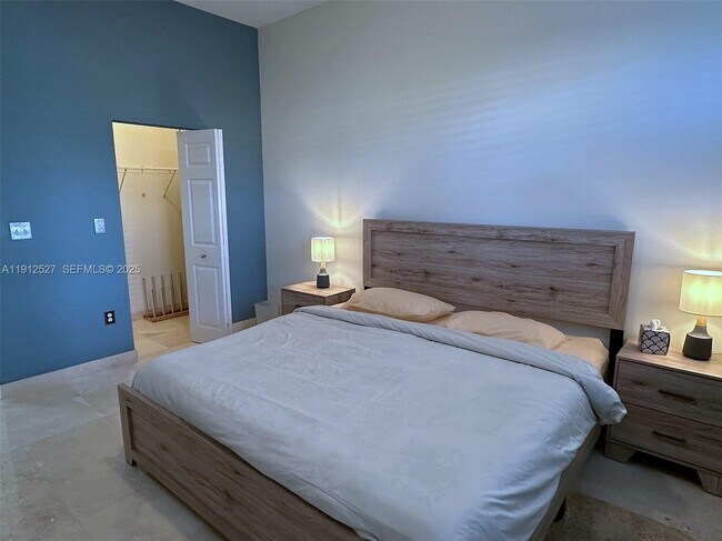 Building Photo - 2080 S Ocean Dr