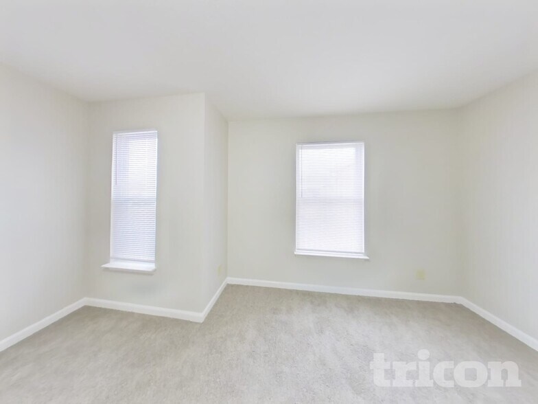 Building Photo - 8439 S Firefly Dr