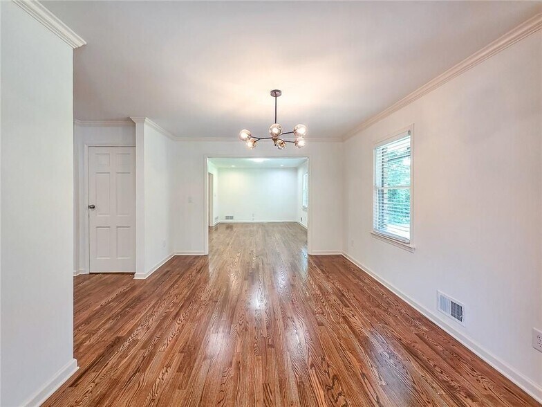 Building Photo - 771 Mockingbird Ln