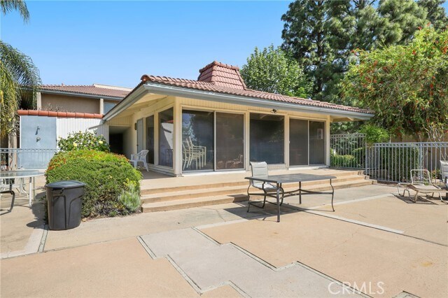 Building Photo - 1263 Paseo Dorado