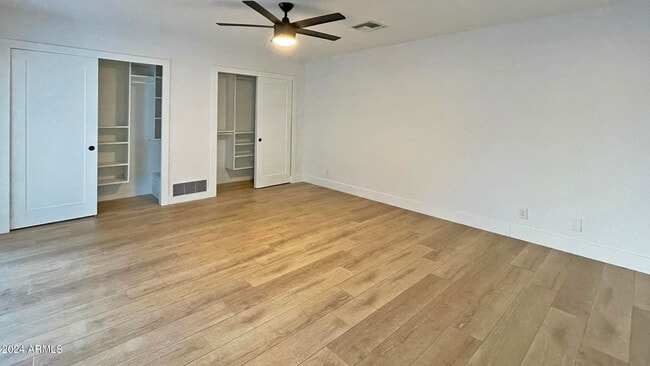Building Photo - 3005 S Fairway Dr