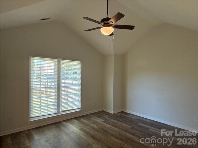 Building Photo - 3660 Lake Spring Ave NW