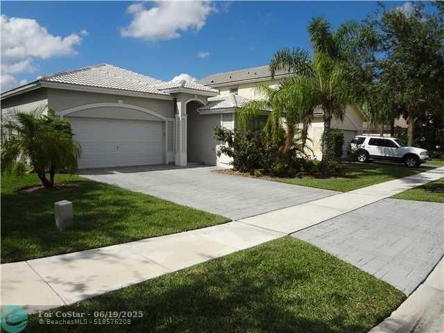 Building Photo - 7953 NW 70th Ave
