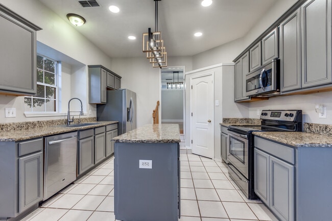 Building Photo - 9216 Rustlers Creek Dr