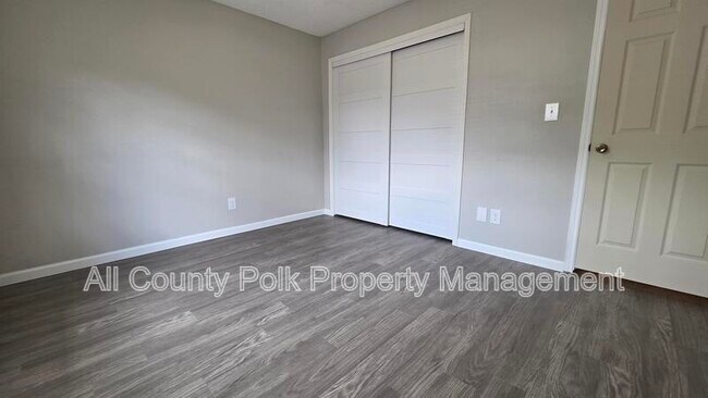 Building Photo - 4946 Malibu Ct