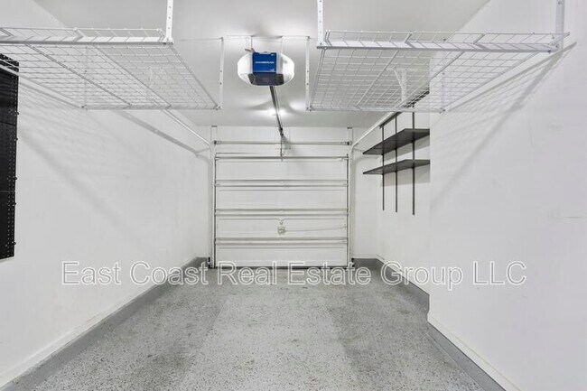 Building Photo - 5957 Whelan Ln