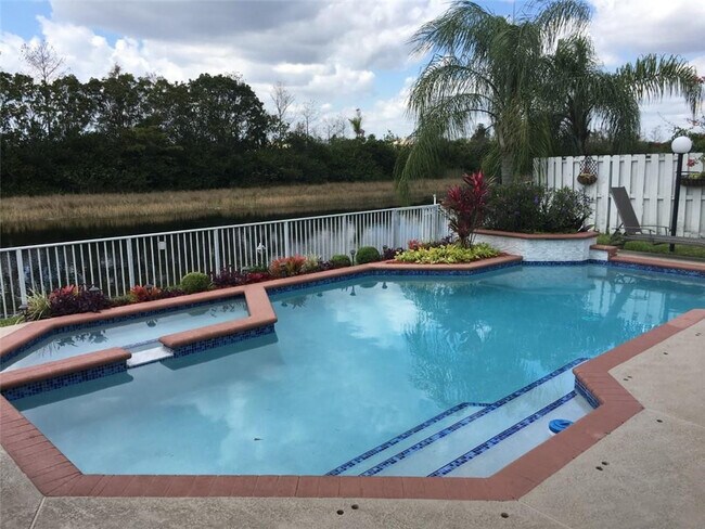 Building Photo - 160 NW 166th Ave