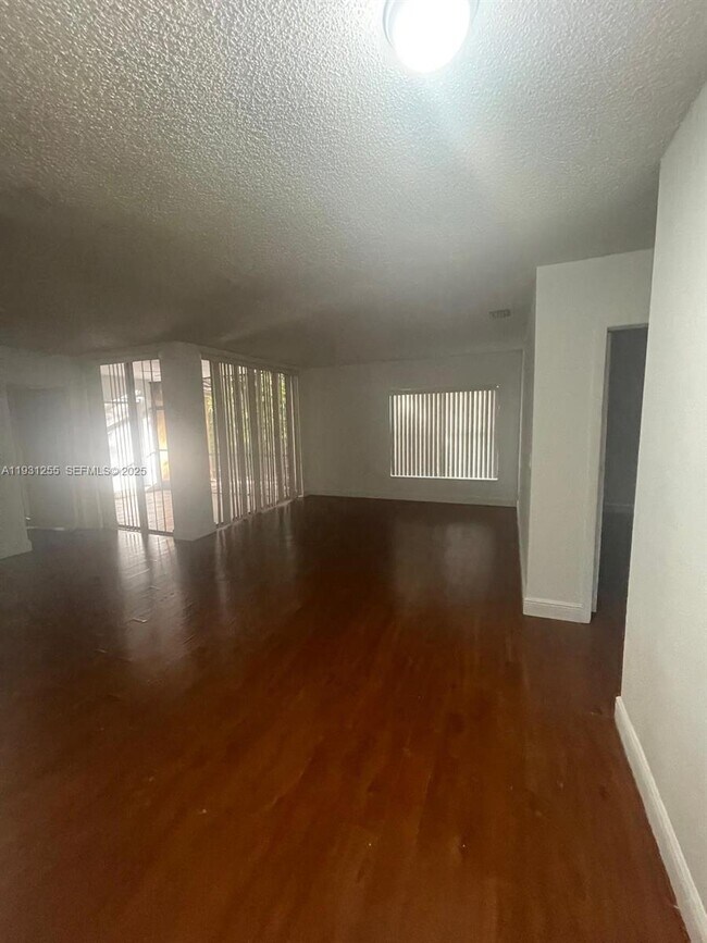 Building Photo - 3846 Coral Tree Cir