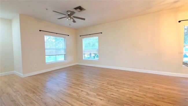 Building Photo - 6055 Westgate Dr