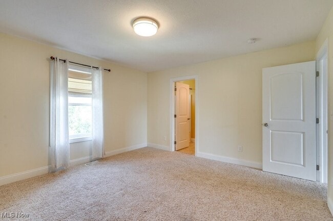 Building Photo - 155 Granite Dr