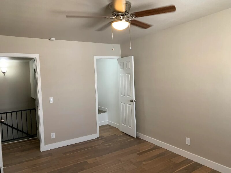 Building Photo - 4710 E Portland St