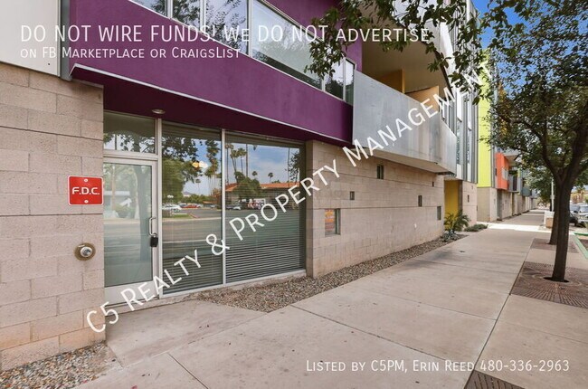 Building Photo - 1111 W University Dr