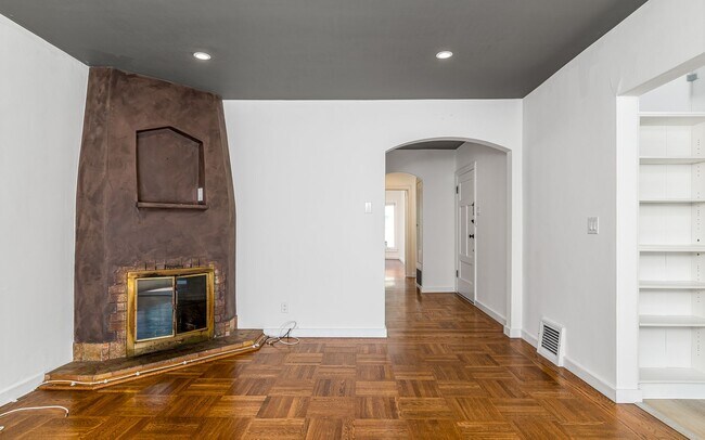 Building Photo - 919 Teresita Blvd