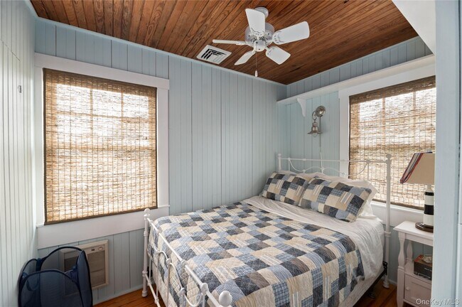 Building Photo - 696 Ocean Breeze Walk