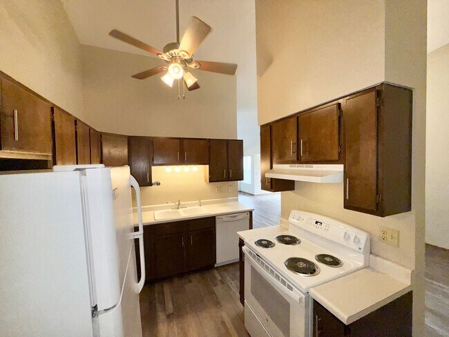 Building Photo - 2 Bedroom Patio Home With Central Air Conditioning