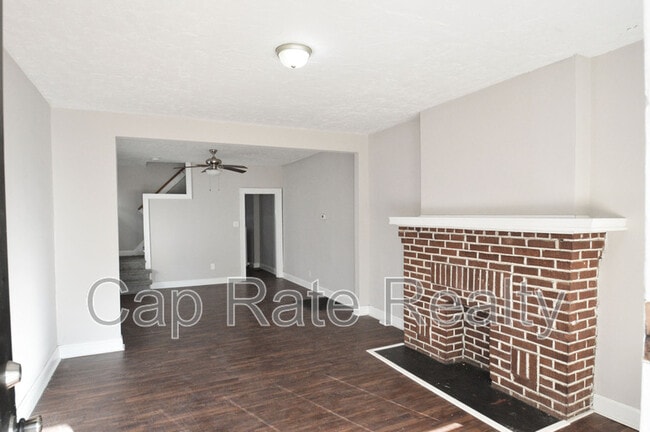 Building Photo - 616 S Ogden Ave