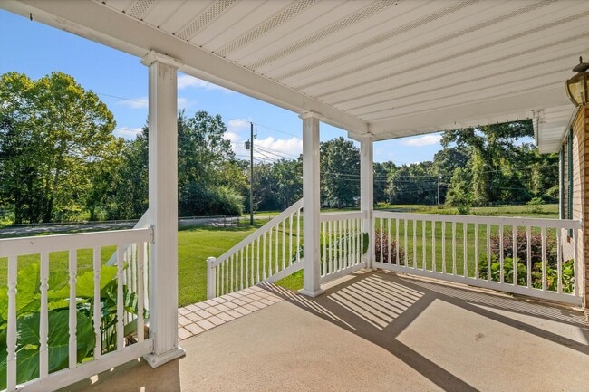 Building Photo - BEST OF COUNTRY LIVING