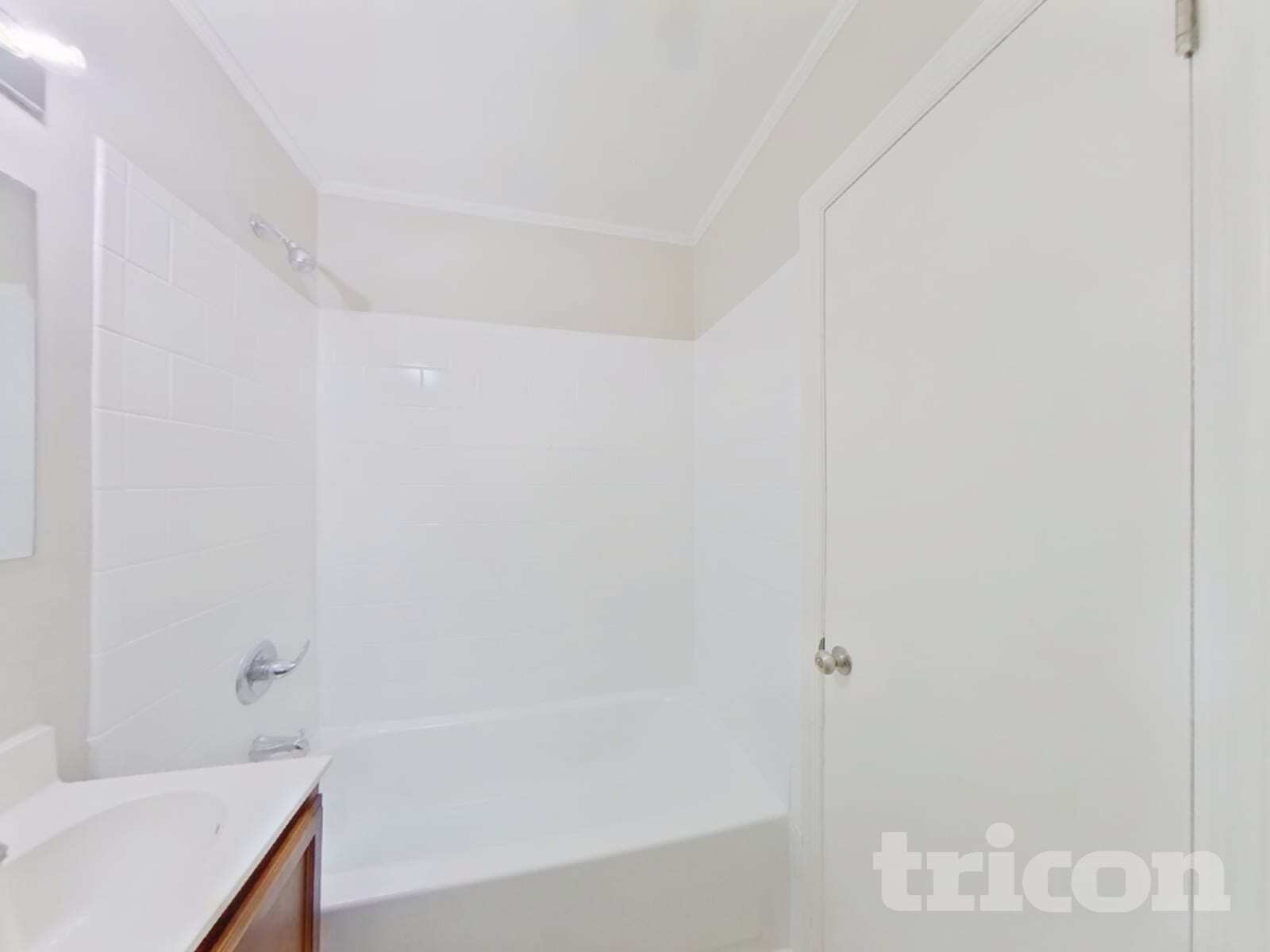 Building Photo - 5530 Wedgewood Dr