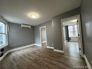 Building Photo - 145 Tulip Ave
