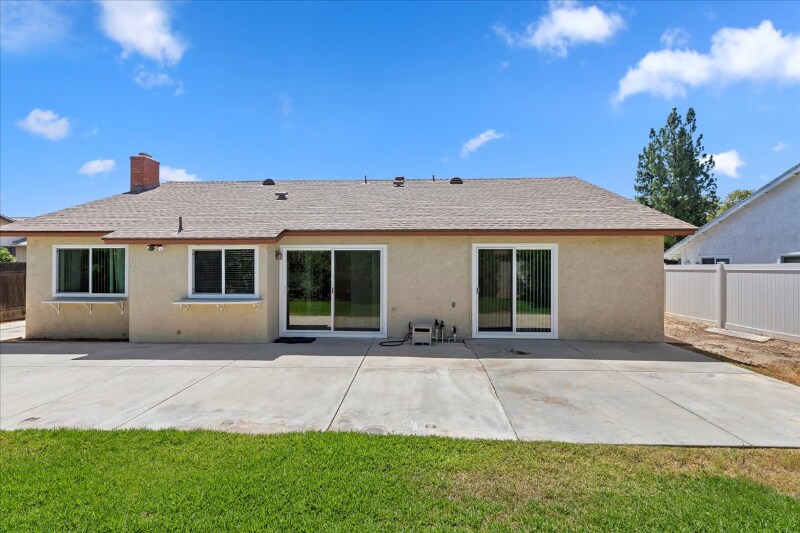 Building Photo - 11261 Cochran Ave