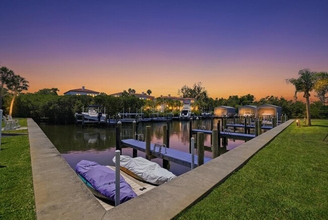 Building Photo - 3330 Gulf of Mexico Dr
