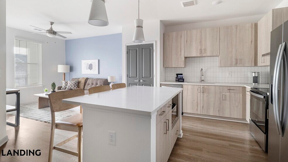 Building Photo - 2800 Milan Ct