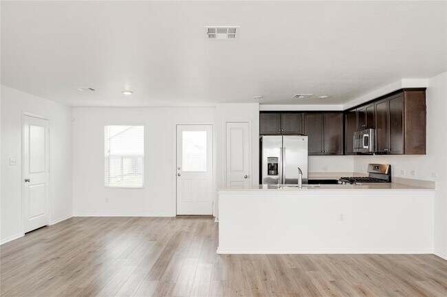 Building Photo - 13520 Knights Br Dr