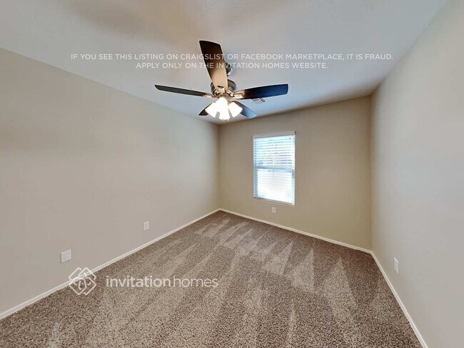 Building Photo - 40852 W Patricia Ln