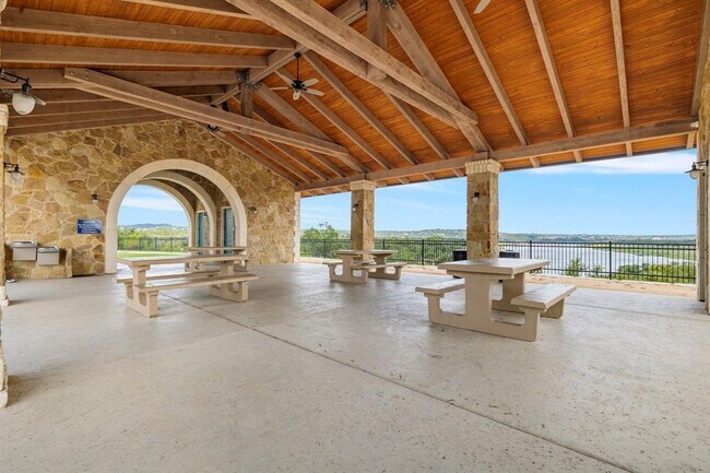 Building Photo - 7716 Pace Ravine Dr