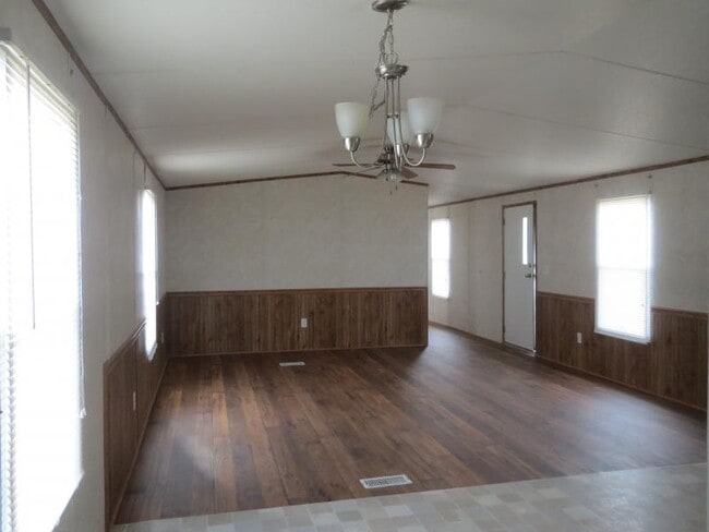 Primary Photo - 218 DOGWOOD LANE