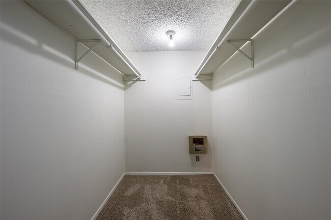 Building Photo - 3506 Speedway