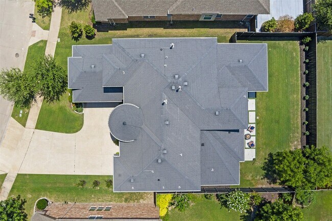 Building Photo - 13401 Mardi Gras Ln