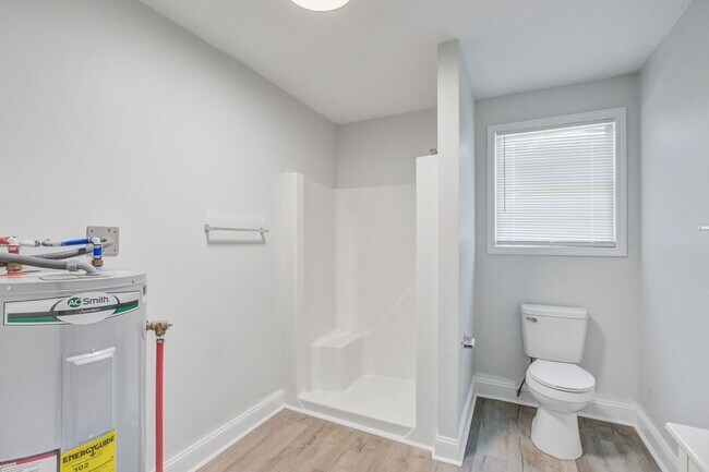 Building Photo - 7221 Patricia Dr