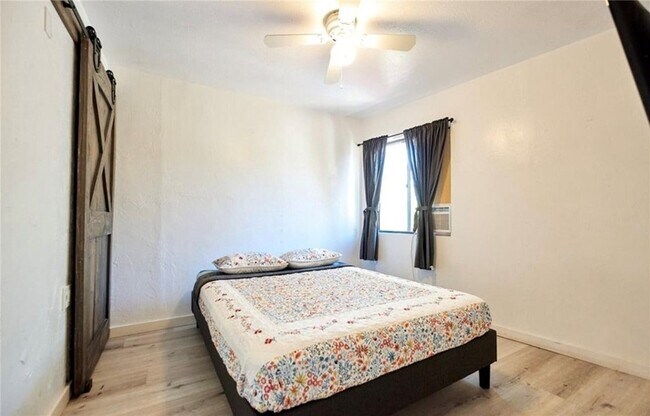 Building Photo - 33362 Carlock Dr