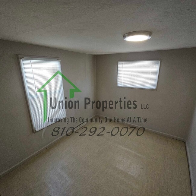 Building Photo - 2612 16th Ave