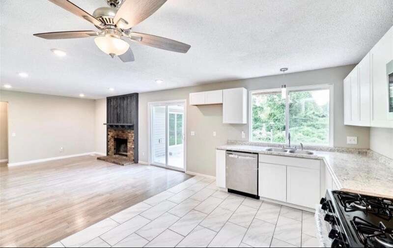 Building Photo - 11951 Jerries Ln