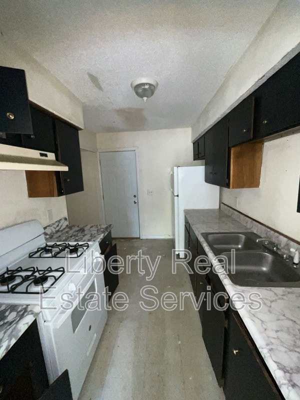 Building Photo - 814 Lesa St