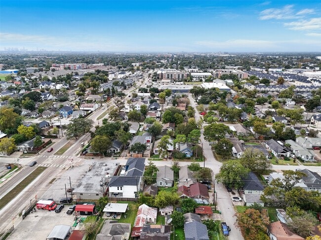 Building Photo - 1408 Enid St