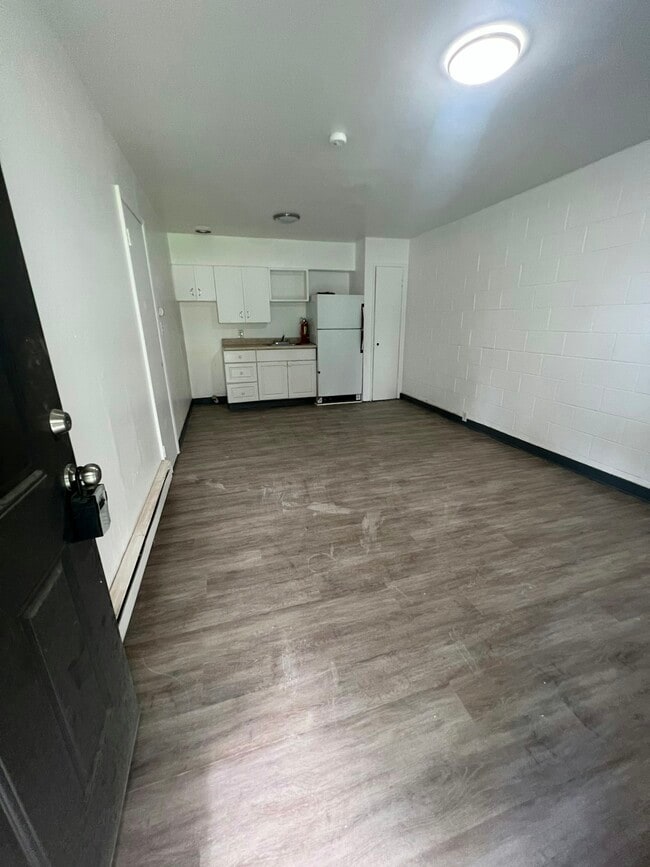 Building Photo - 4278 Grape Dr NE