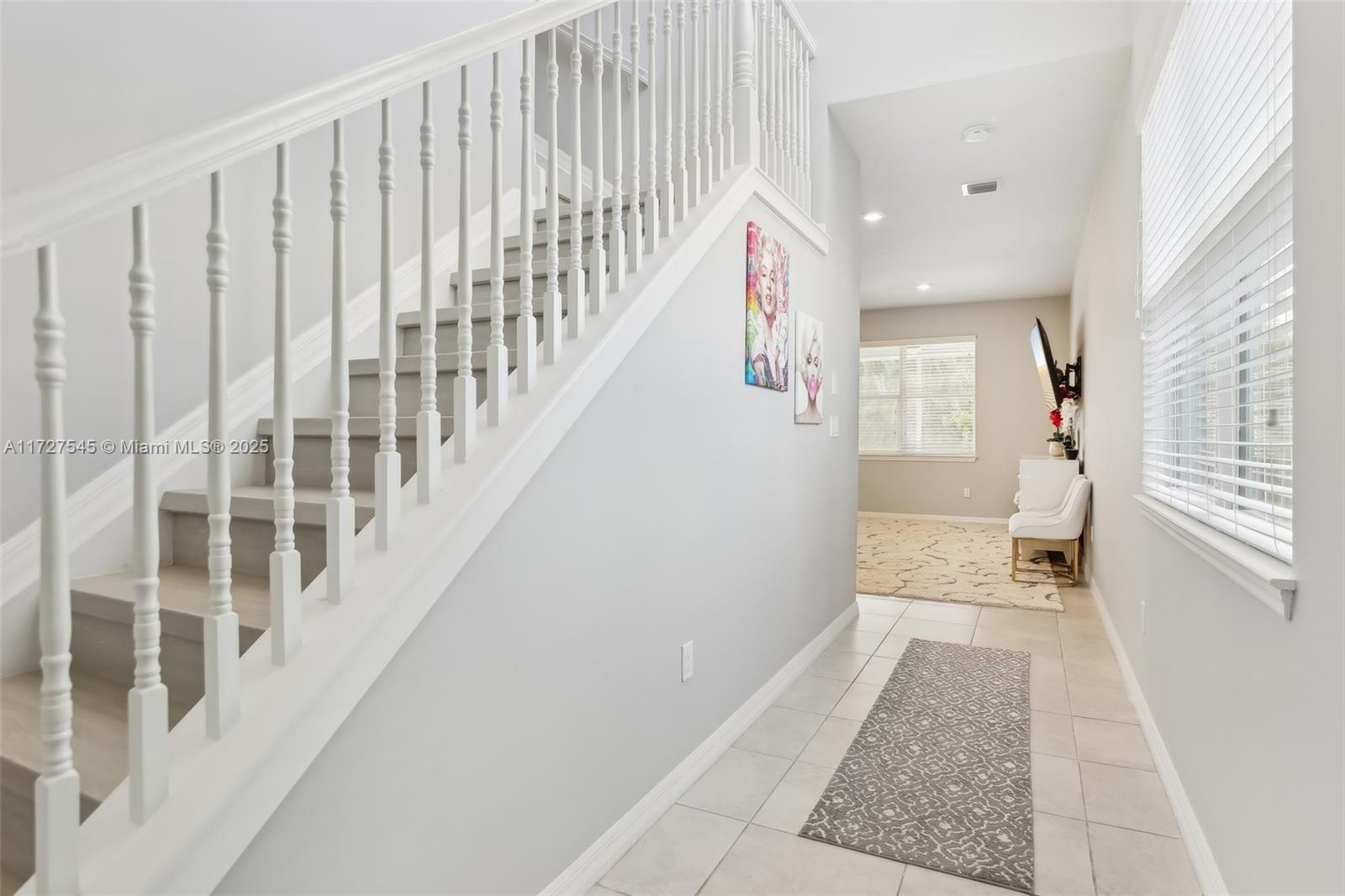 Building Photo - 1402 Myrtle Oak Ter