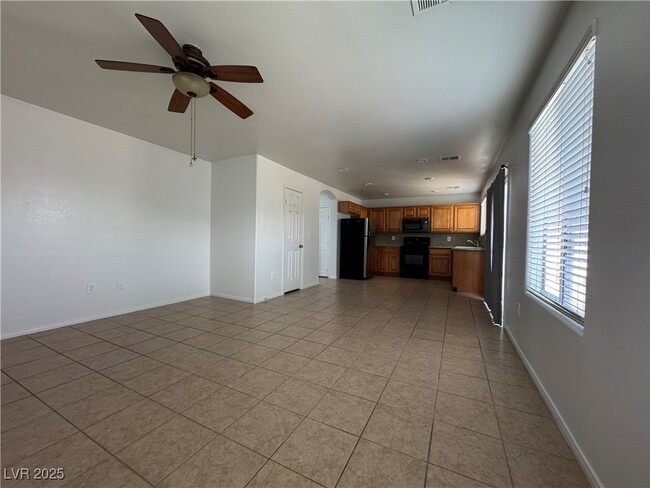 Building Photo - 9934 Juniper Haven Ave