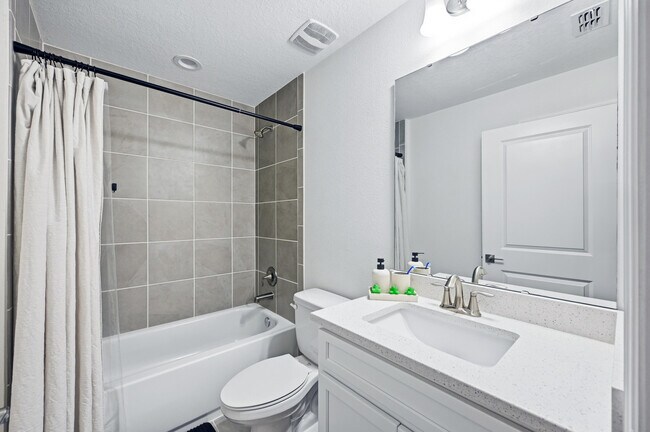 Building Photo - 8452 Dorsey St