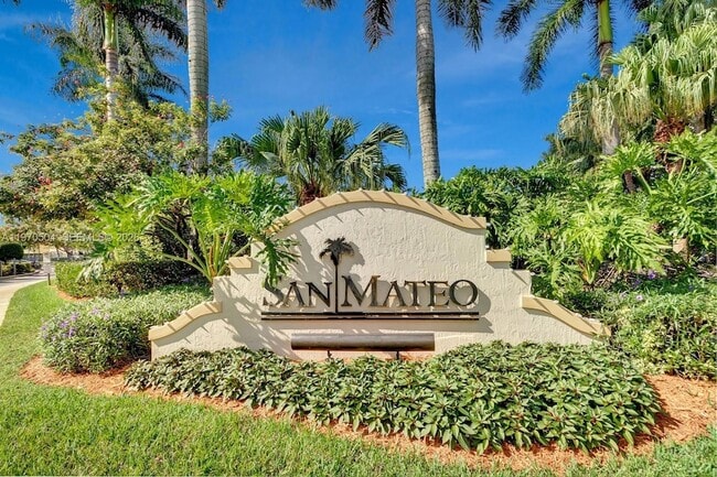 Building Photo - 2590 Cordoba Bend